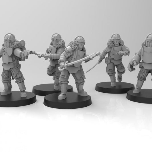 Lunar Auxilia Extra Officers - ThatEvilOne - 28mm