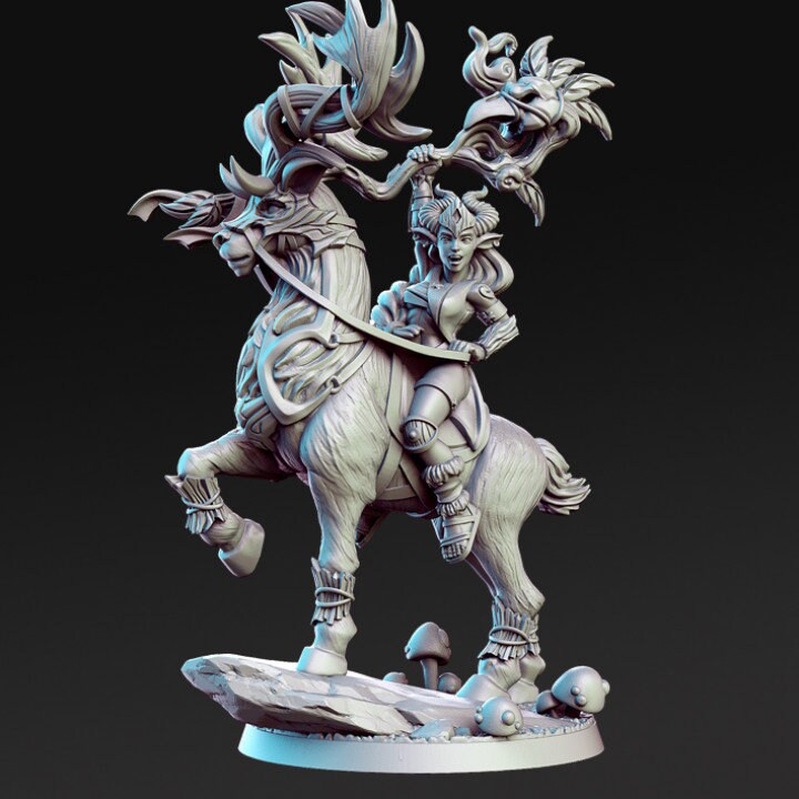 Bronwin - Forest Queen with Deer - Rnestudio 32mm