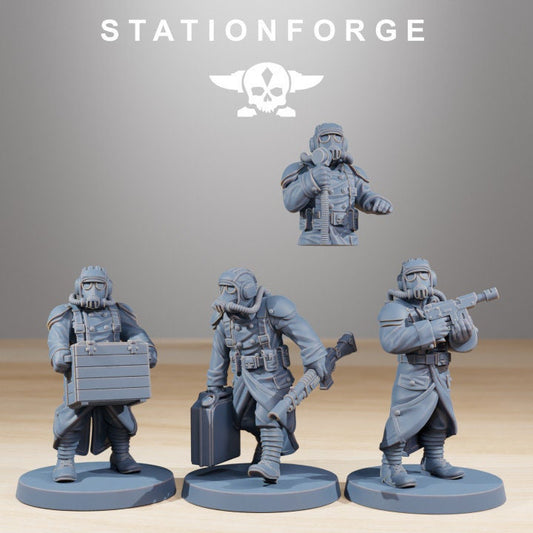 GrimGuard Light Tank crew - StationForge - 28mm