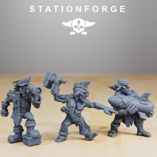 Orkaz Mega Steppa crew - StationForge - 28mm