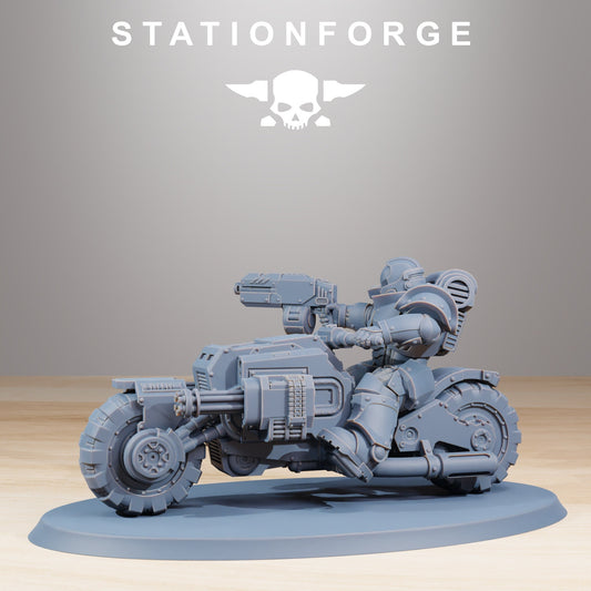 Socratis Bikers v7 - StationForge - 28mm